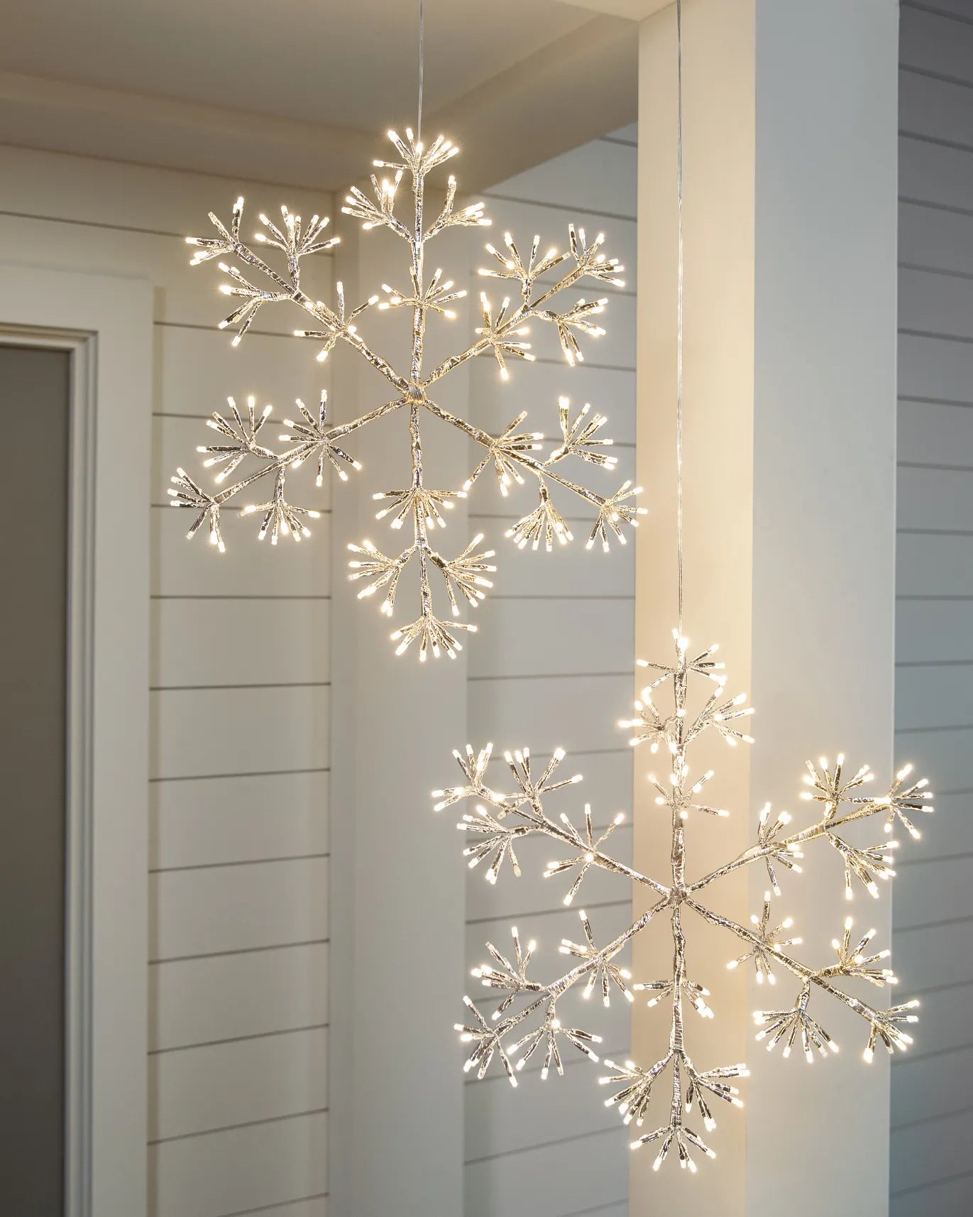 Lit LED Winter Flurry Snowflakes