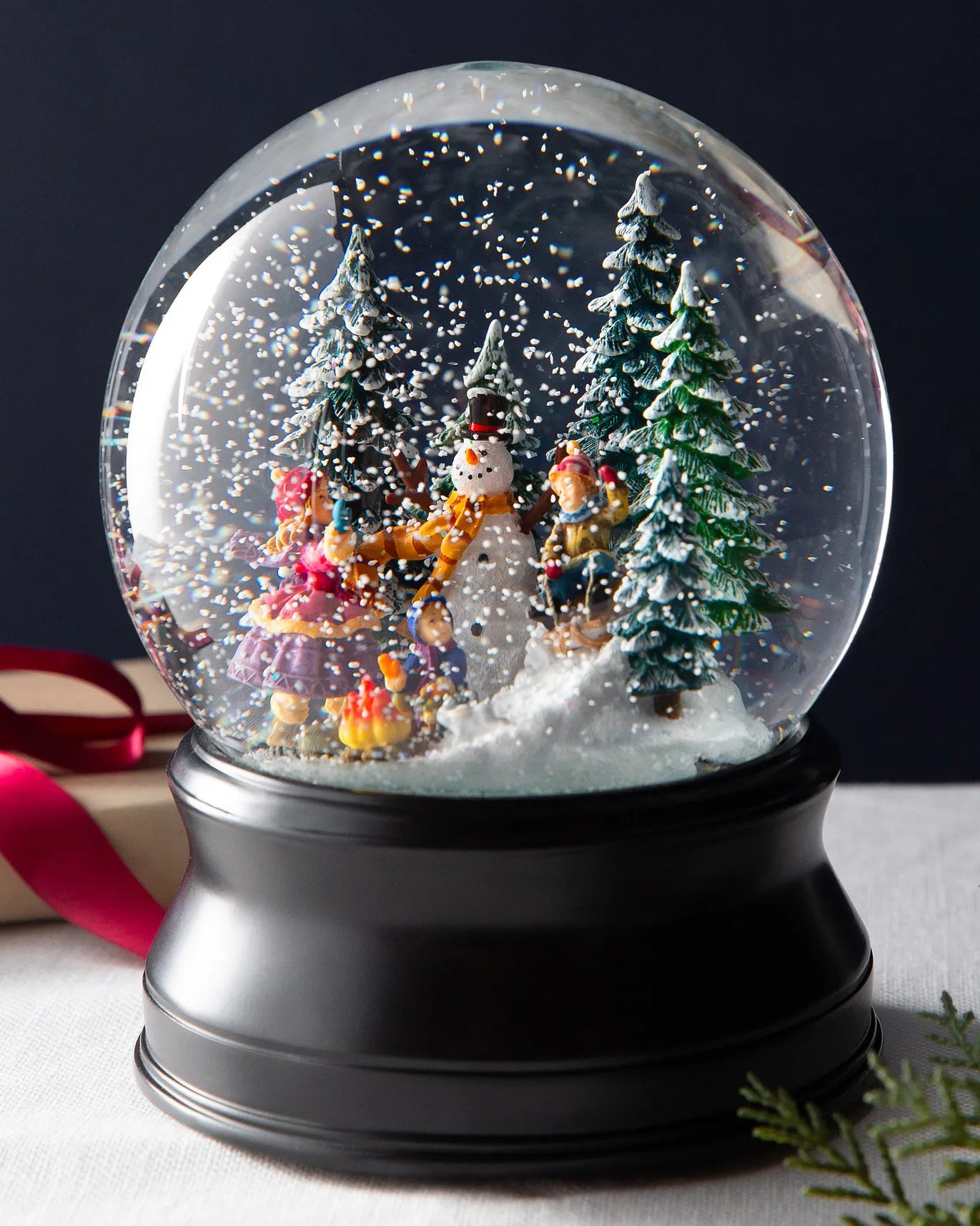 Christmas Moments Musical Snow Globes