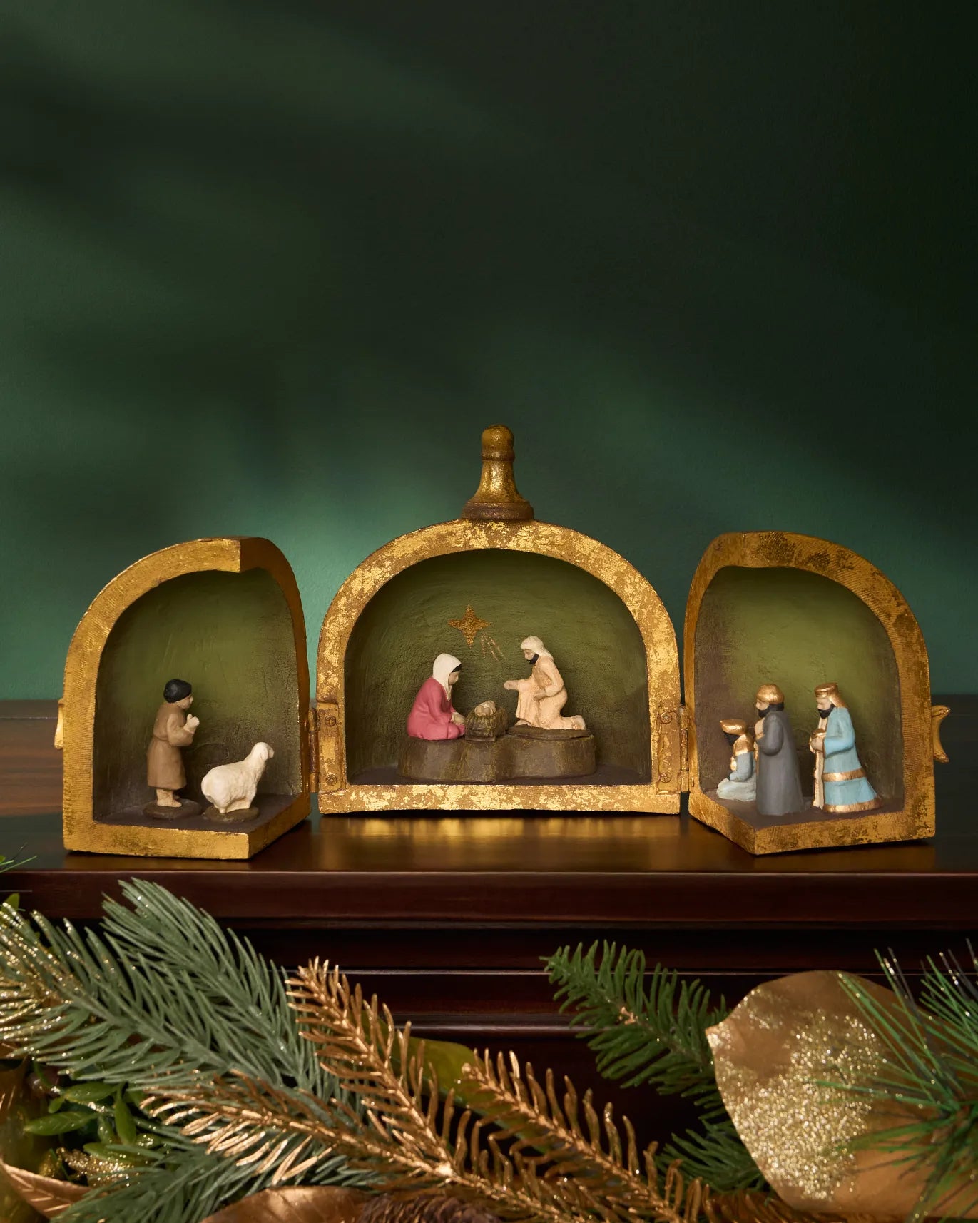Antiqued Dome Nativity Set