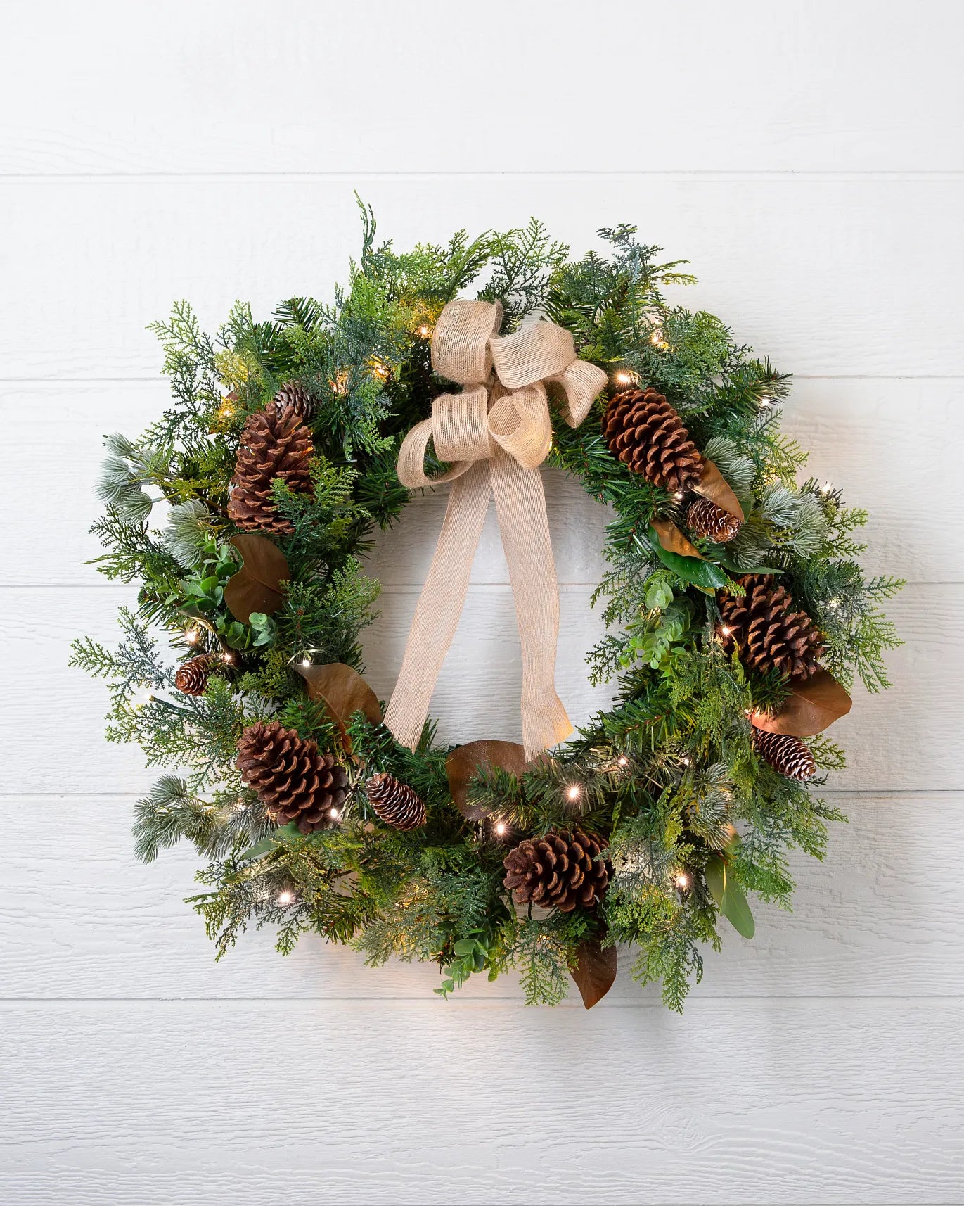 Outdoor Cedar Lodge Wreath